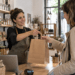 atraer clientes en crisis: imagen destacada relacionada con Guía práctica para atraer clientes en tiempos de crisis